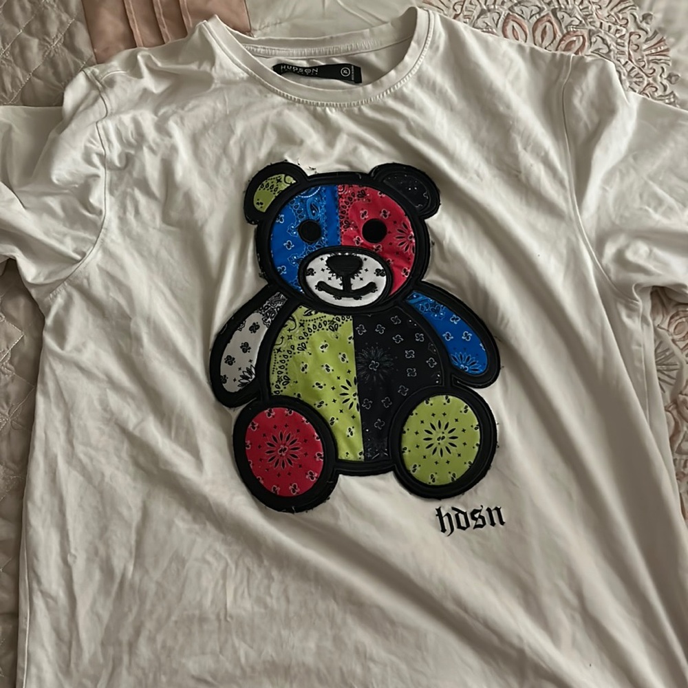 Men’s embroidered HDSN tee